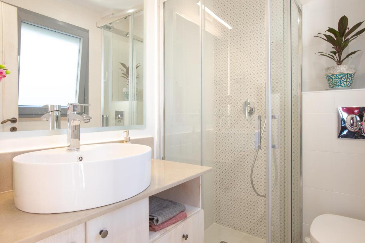 Seaview Stone Apartment In Ipsos Beach Dış mekan fotoğraf